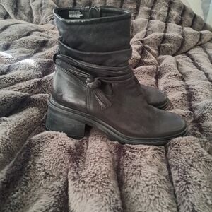 Miz Mooz Black Leather Heeled Boots